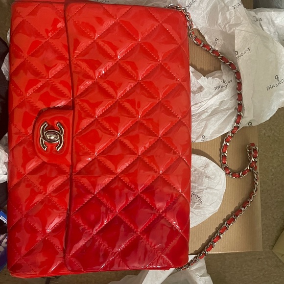 Red patent Chanel classic flap clutch with chain - Picture 8 of 16